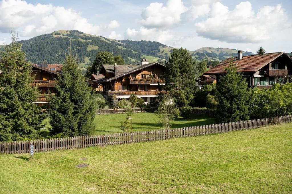 Charming Alpine Apartment Gstaad Exterior photo